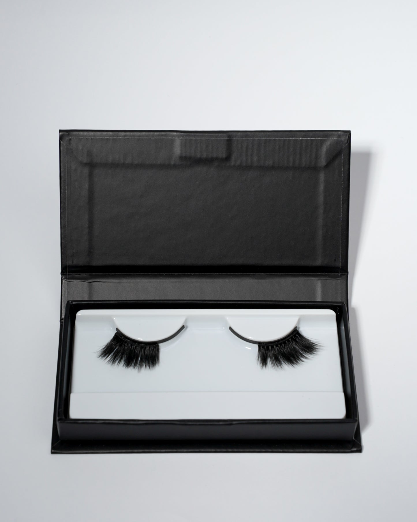 Ultimate Drama Magnette Accent Lashes